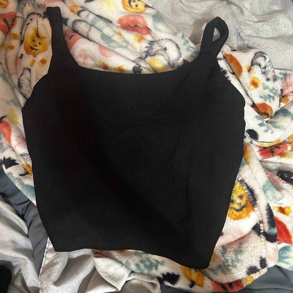 Old Navy Black Women's workout top